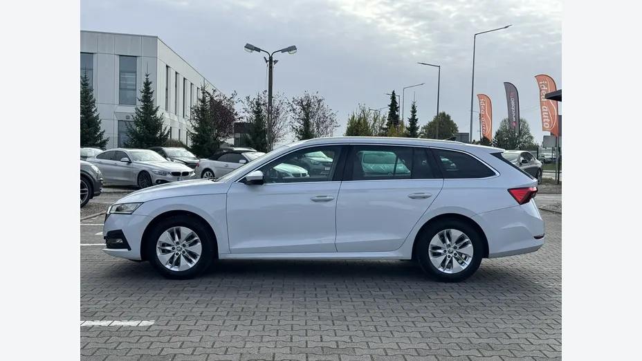 SKODA Octavia -
