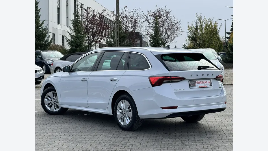 SKODA Octavia -