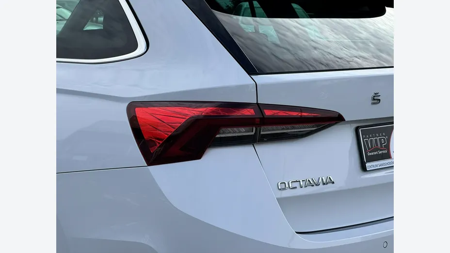 SKODA Octavia -