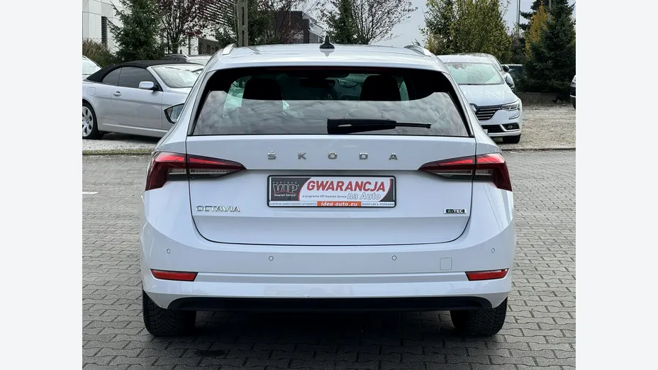 SKODA Octavia -