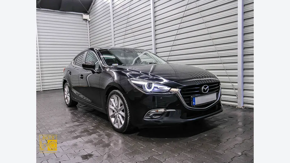 MAZDA 3 -
