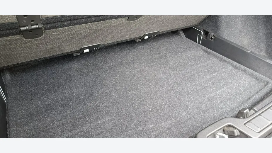 VOLVO XC40 -