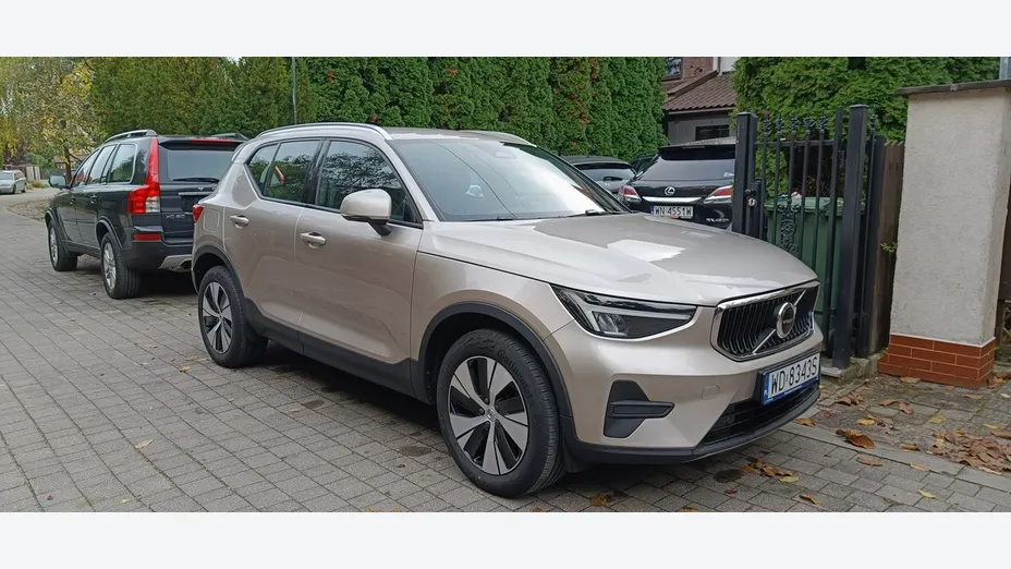 VOLVO XC40 -