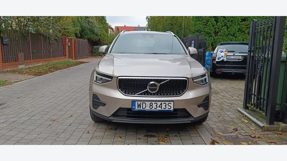 VOLVO XC40 -