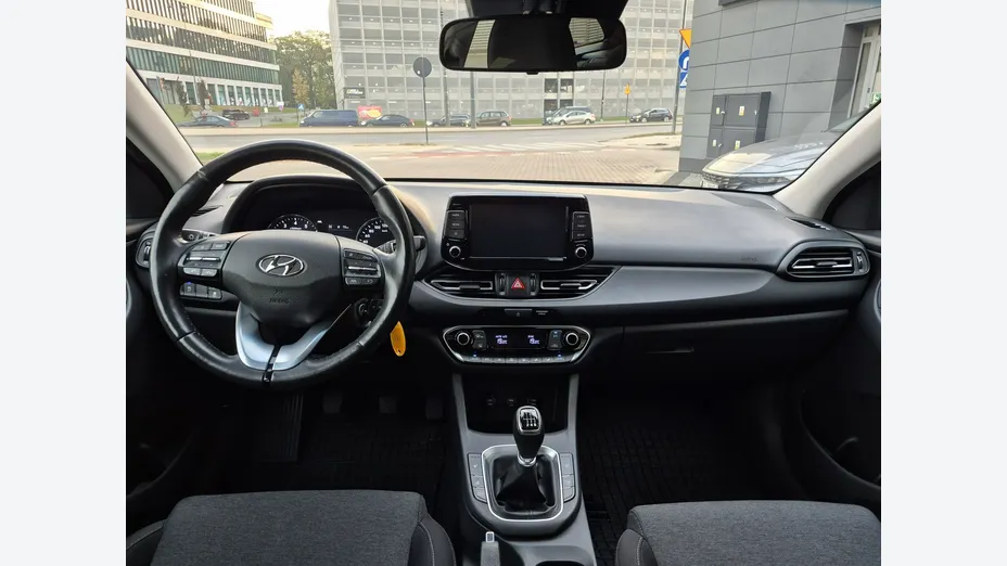 HYUNDAI i30 -