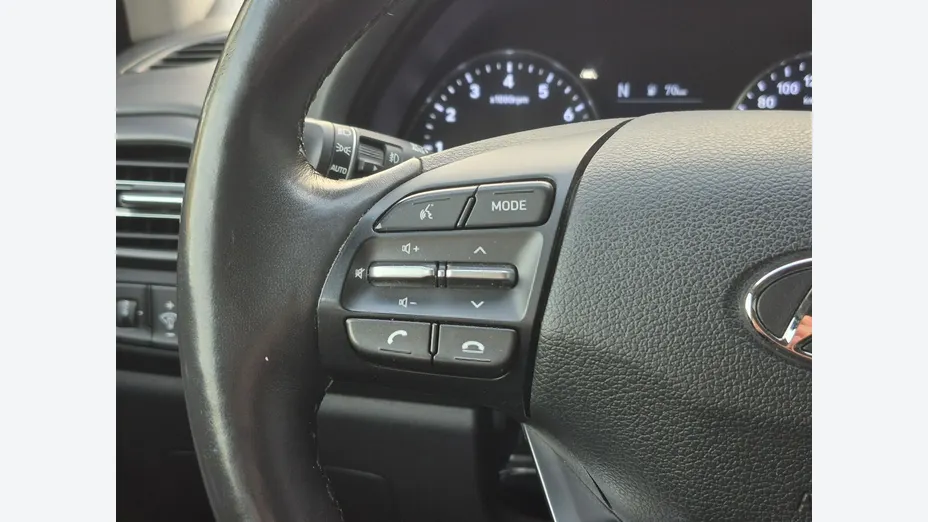 HYUNDAI i30 -