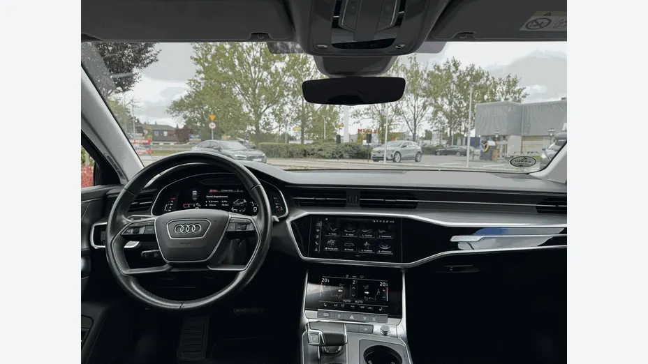 AUDI A6 -