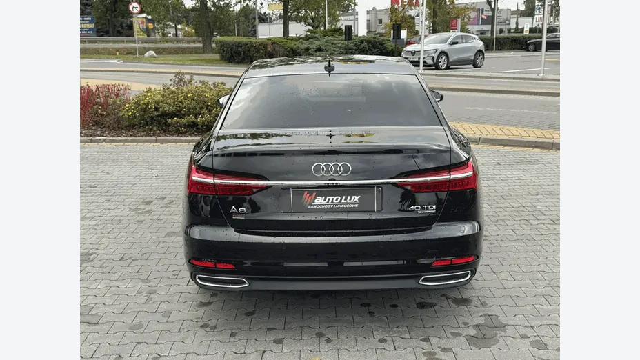 AUDI A6 -