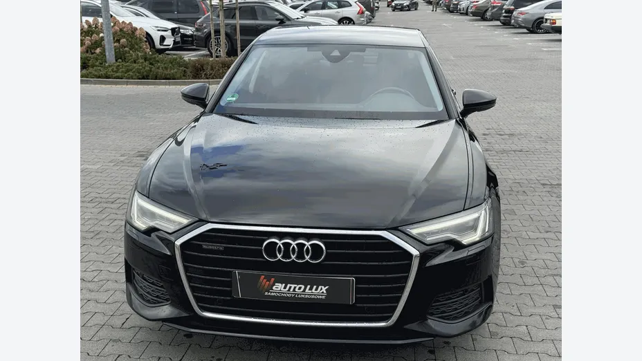 AUDI A6 -