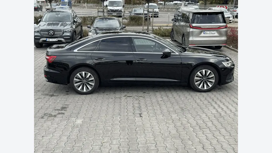 AUDI A6 -