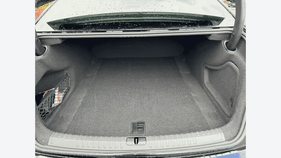 AUDI A6 -
