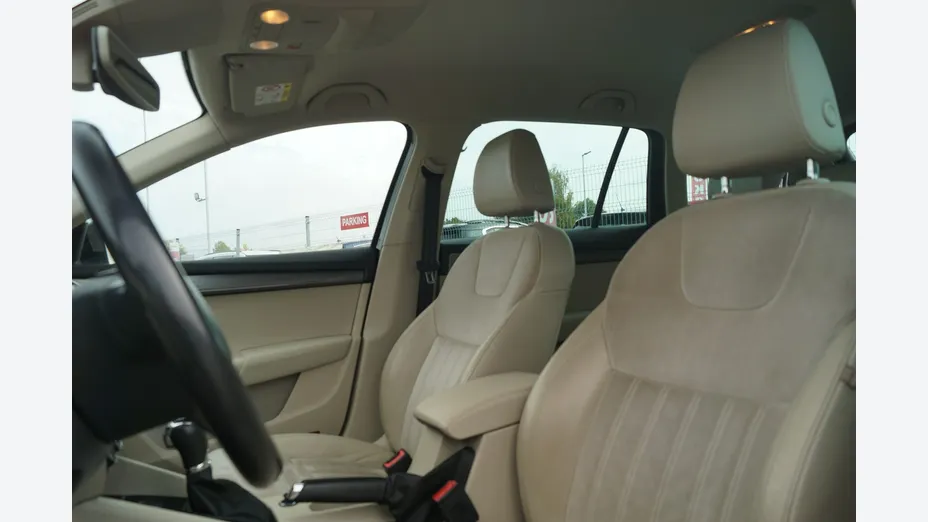 SKODA Octavia -