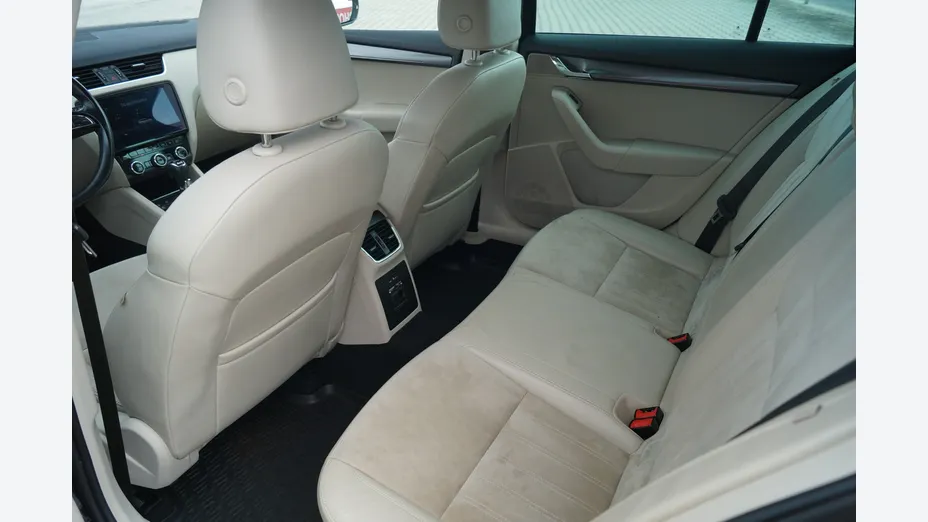 SKODA Octavia -