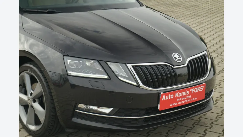SKODA Octavia -