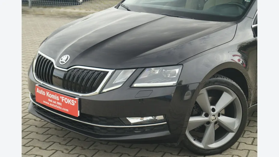 SKODA Octavia -