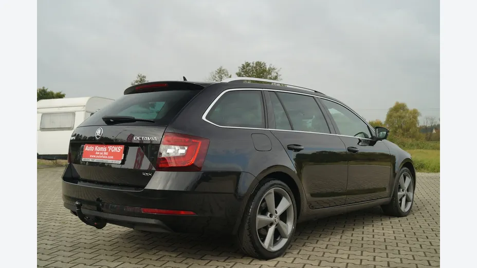 SKODA Octavia -
