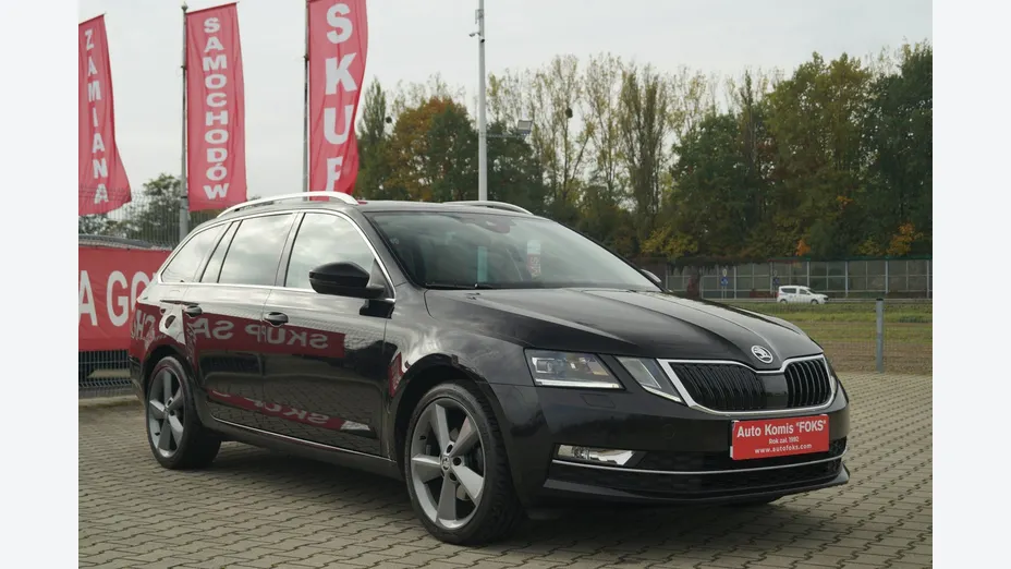 SKODA Octavia -