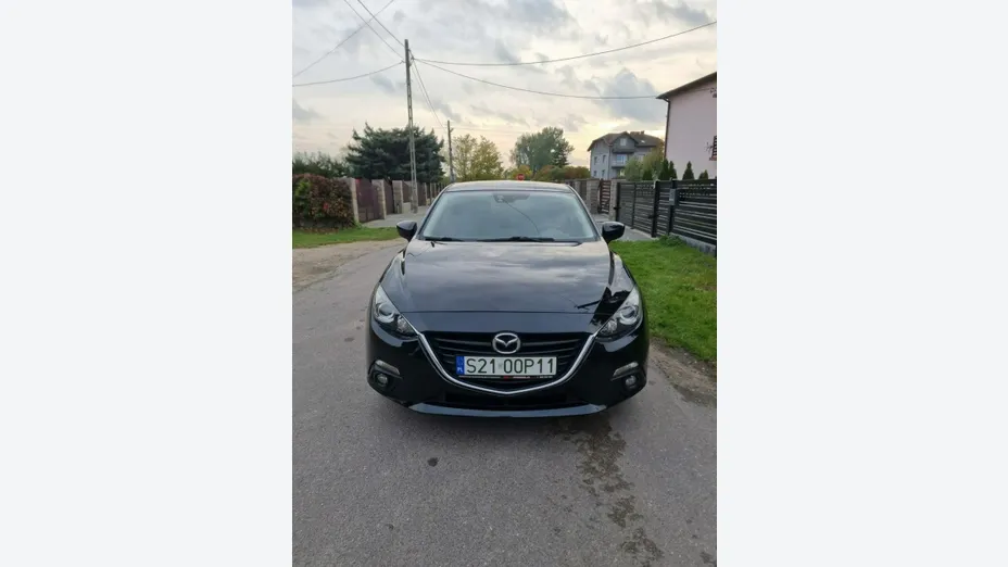 MAZDA 3 -