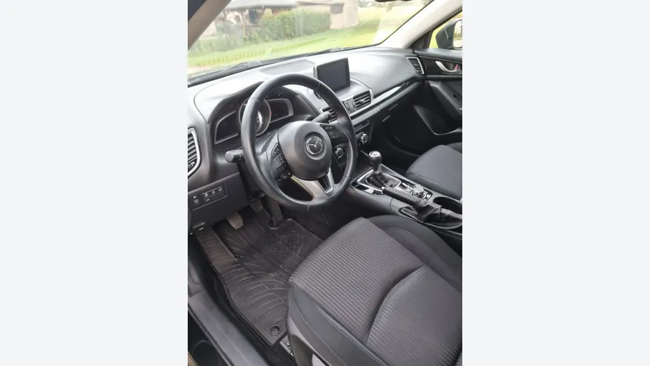 MAZDA 3 -