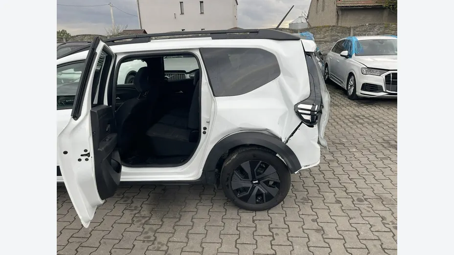 DACIA Jogger -