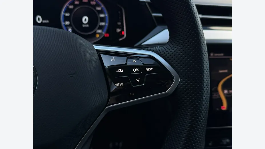VOLKSWAGEN Arteon -