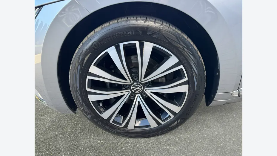 VOLKSWAGEN Arteon -