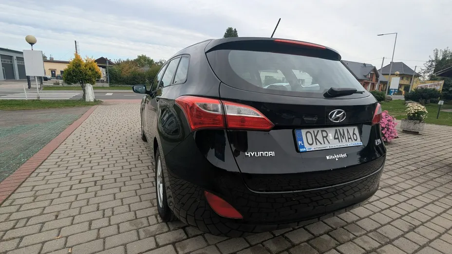HYUNDAI i30 -
