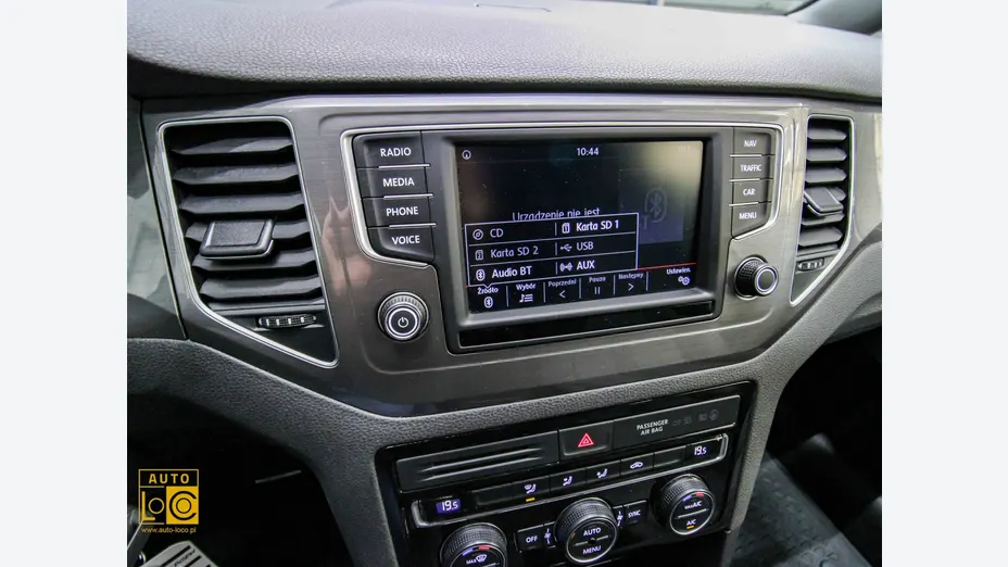 VOLKSWAGEN Golf Sportsvan -