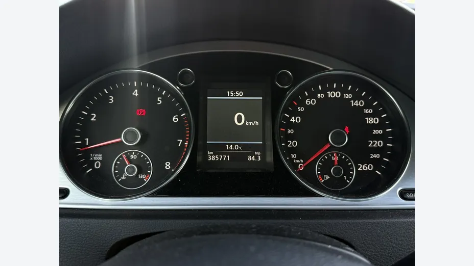 VOLKSWAGEN Passat -