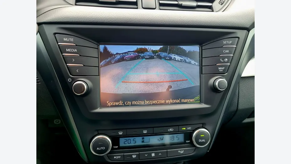TOYOTA Avensis -