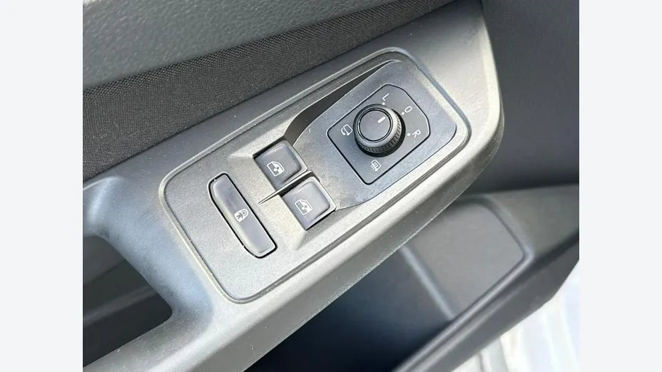 VOLKSWAGEN Caddy -