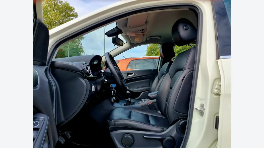 MERCEDES-BENZ B Klasa -