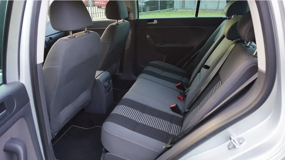 VOLKSWAGEN Golf Plus -