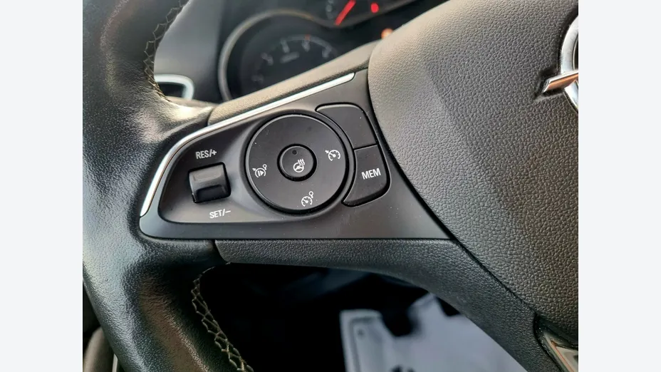OPEL Crossland -