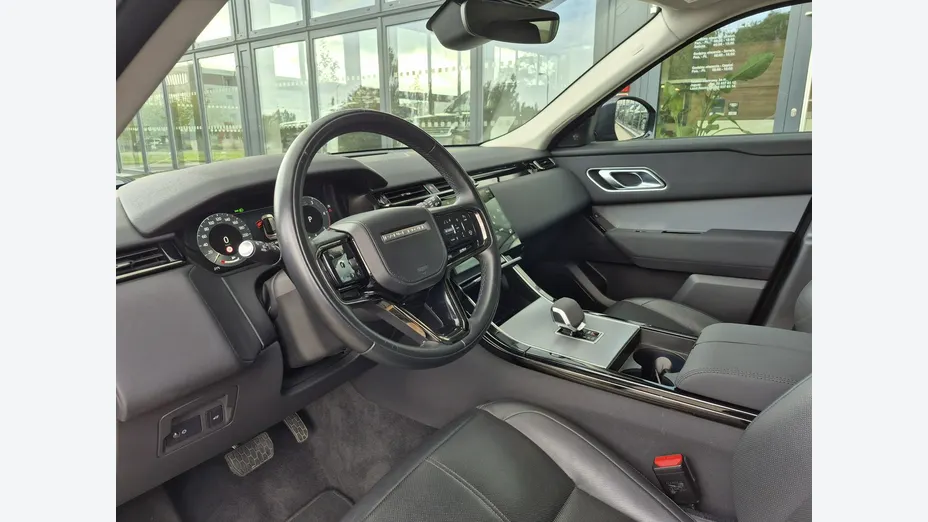 LAND ROVER Range Rover Velar -
