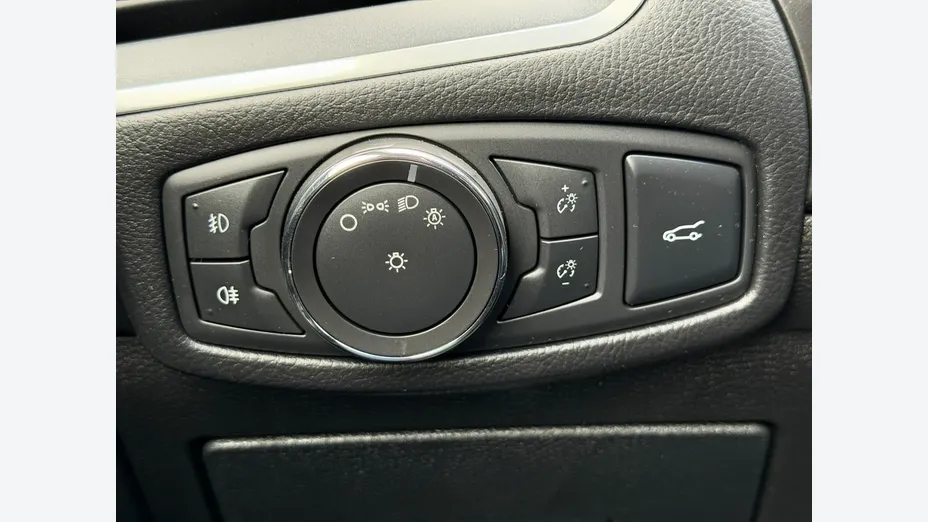 FORD Edge -