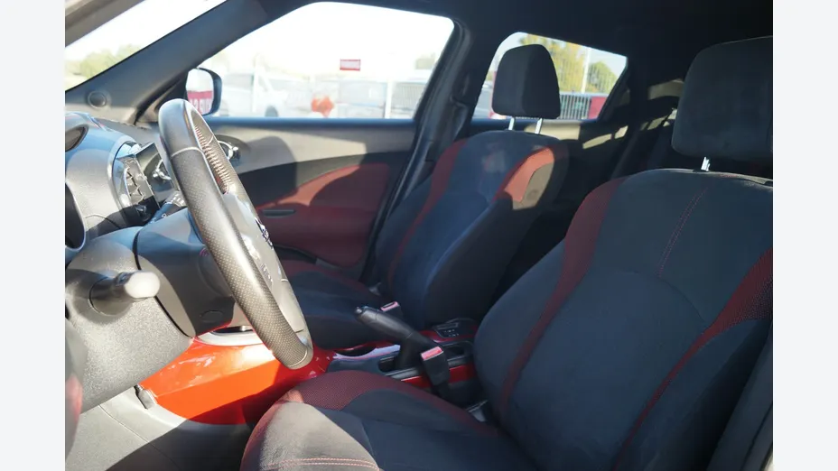 NISSAN Juke -