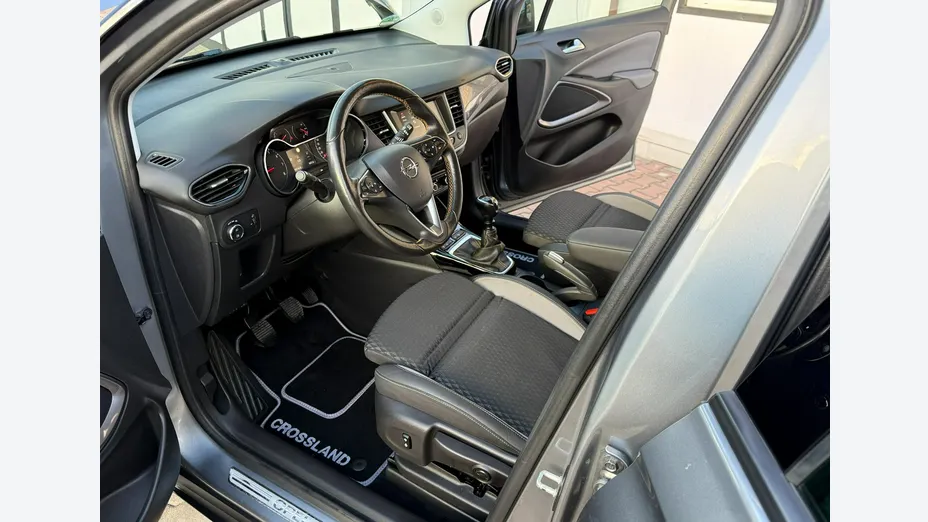 OPEL Crossland X -