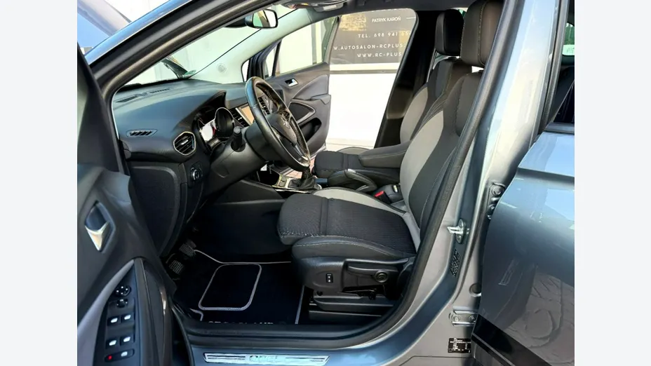 OPEL Crossland X -