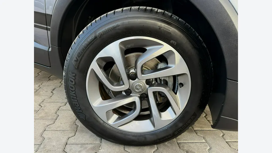 OPEL Crossland X -