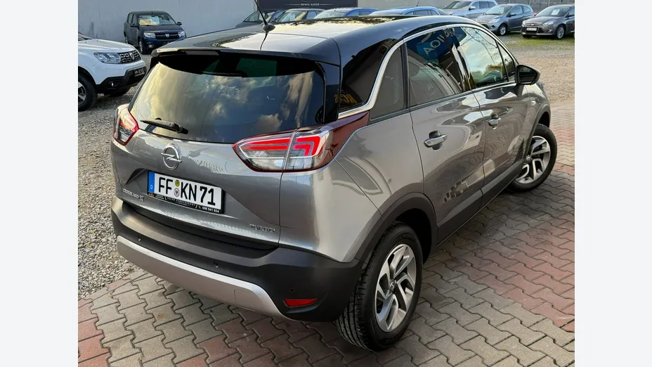 OPEL Crossland X -