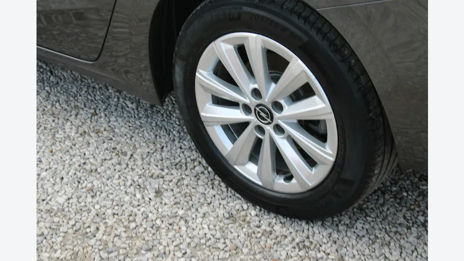OPEL Astra -