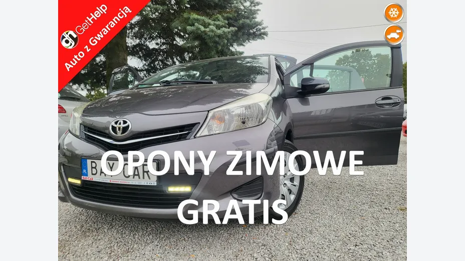 TOYOTA Yaris -