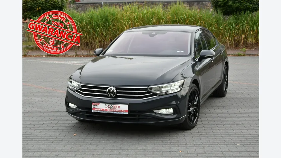VOLKSWAGEN Passat -