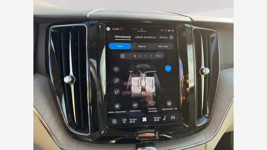VOLVO XC60 -