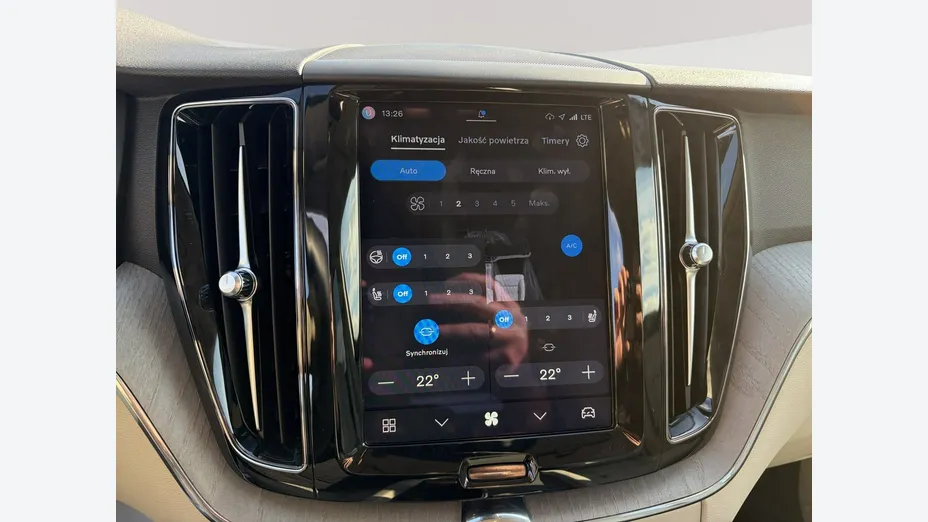VOLVO XC60 -