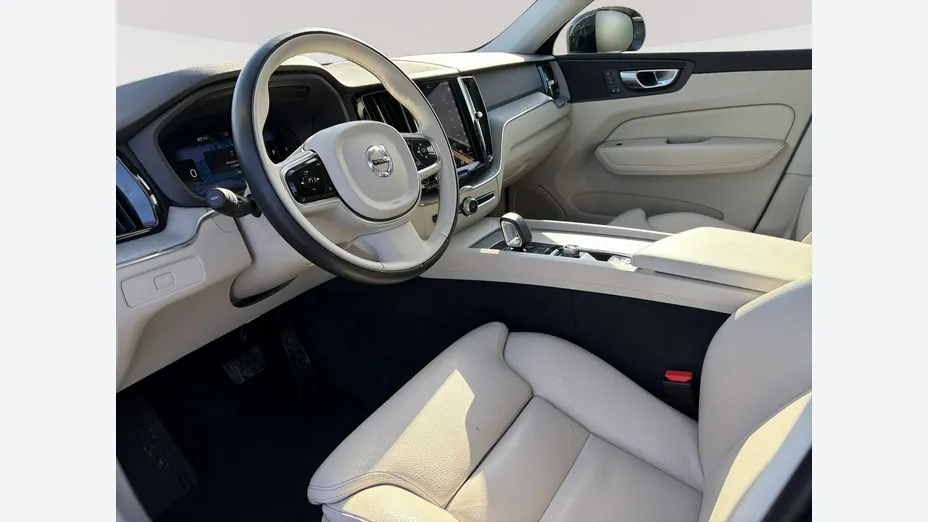 VOLVO XC60 -