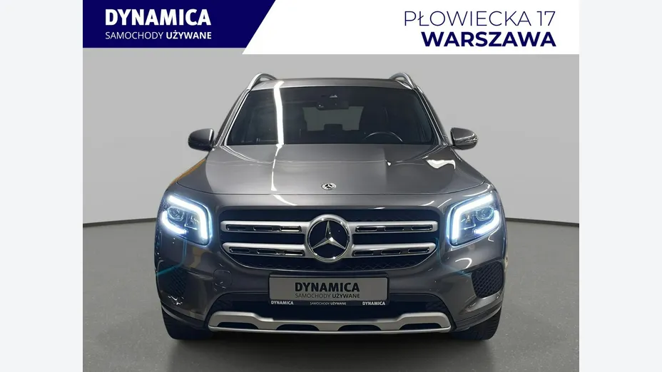 MERCEDES-BENZ GLB -