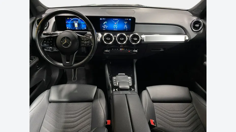 MERCEDES-BENZ GLB -