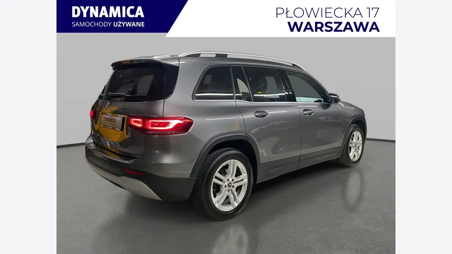 MERCEDES-BENZ GLB -